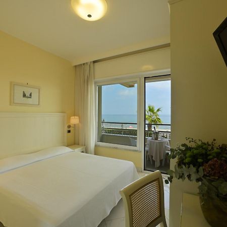 Residence Atlantic Алассио Экстерьер фото