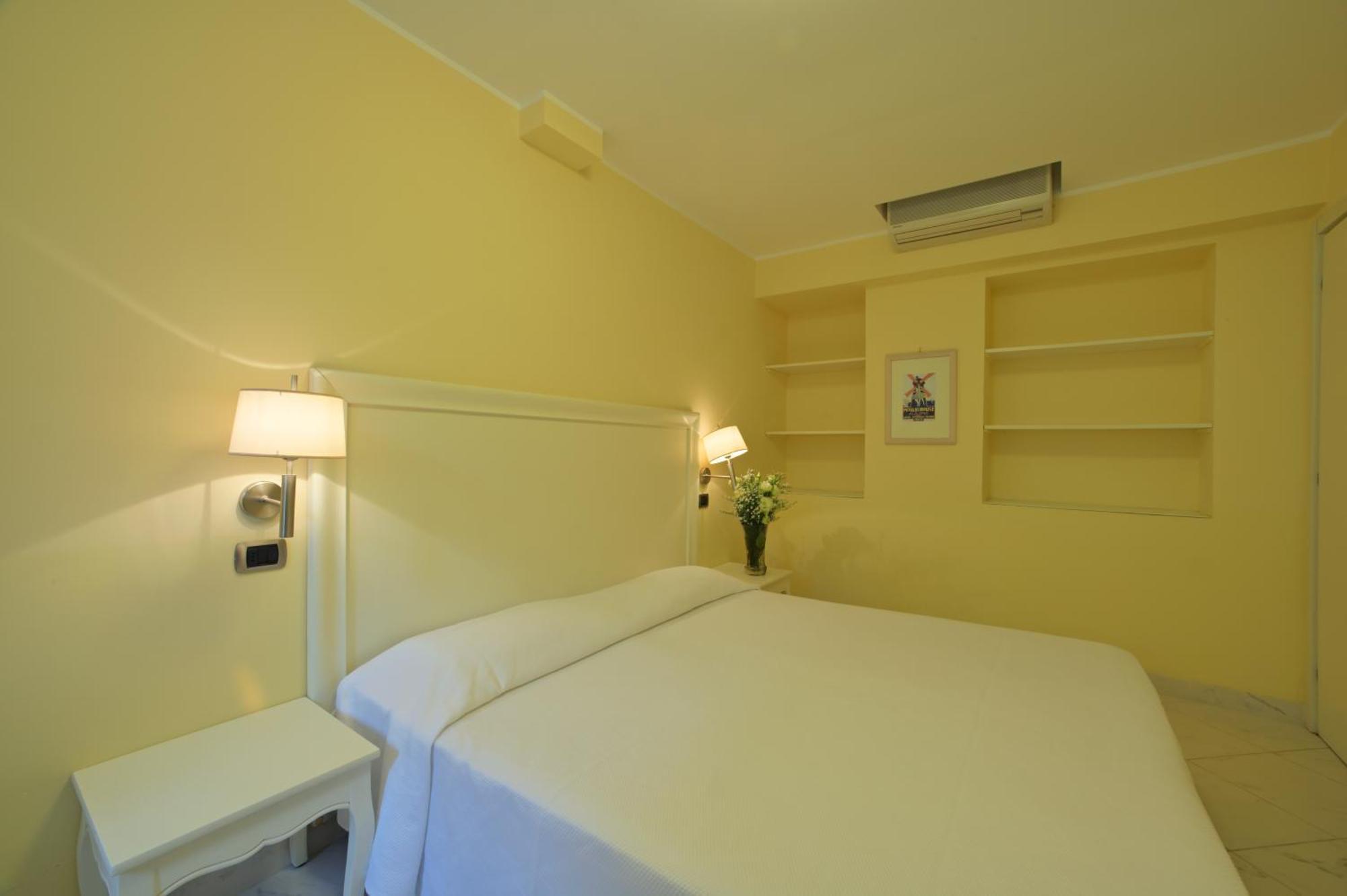 Residence Atlantic Алассио Экстерьер фото